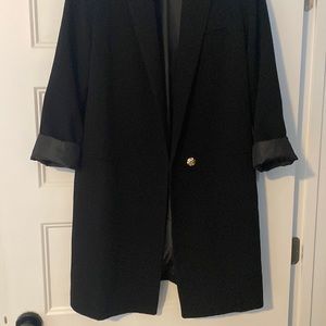 Sophisticated black duster